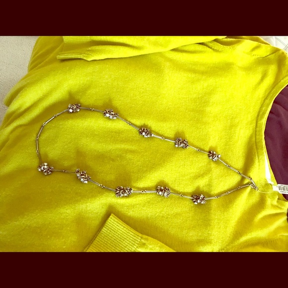 LOFT Jewelry - Crystal cluster necklace